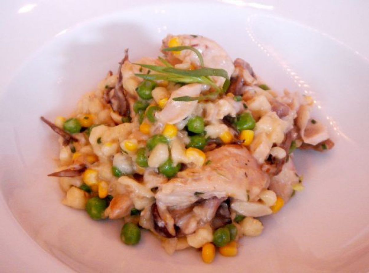 Coniglio con pancetta e piselli