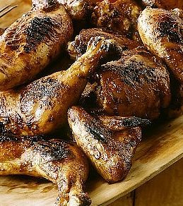 Coscette ed ali di pollo arrostite e molto saporite