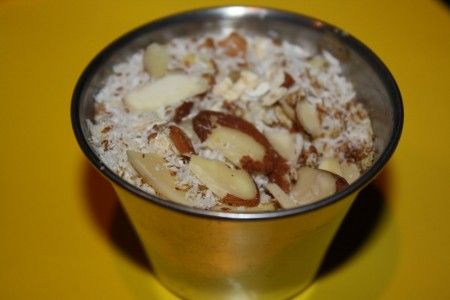 dessert di fiocchi di miglio e yogurt