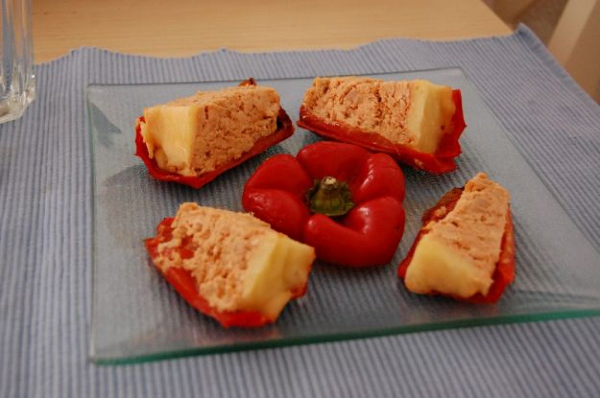 Filetti di peperone al forno con tonno