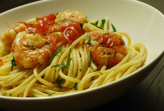 Spaghetti di farro semi integrale con gamberi