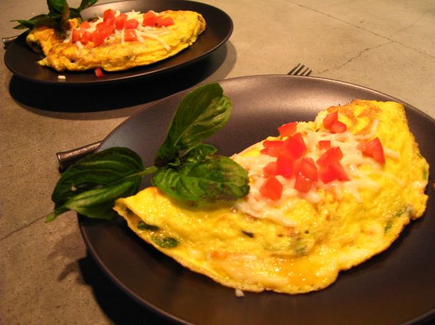 Frittata ripiena di ricotta, zucchine e peperoni