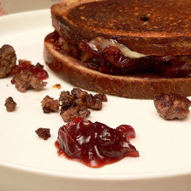 Hamburger di tacchino con marmellata di cipolle