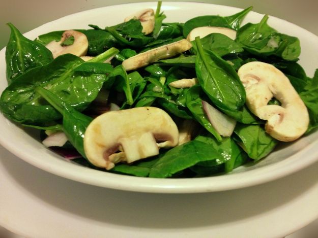 Insalata di funghi e spinaci