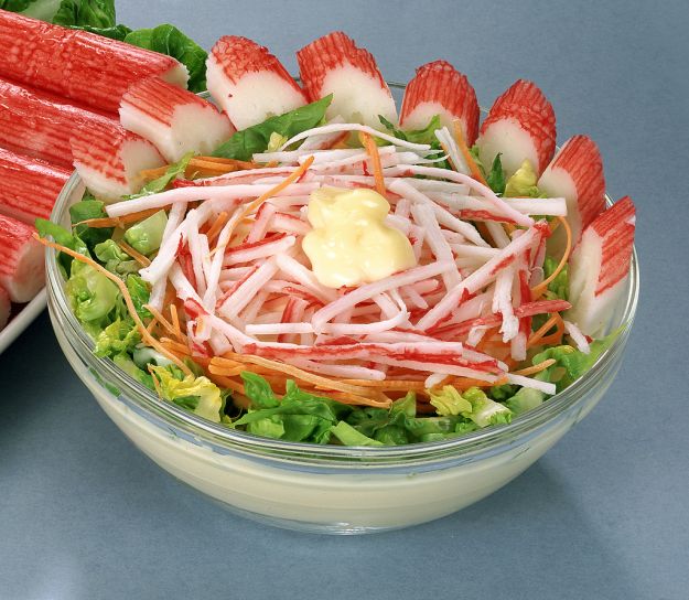 insalata di surimi e verdure