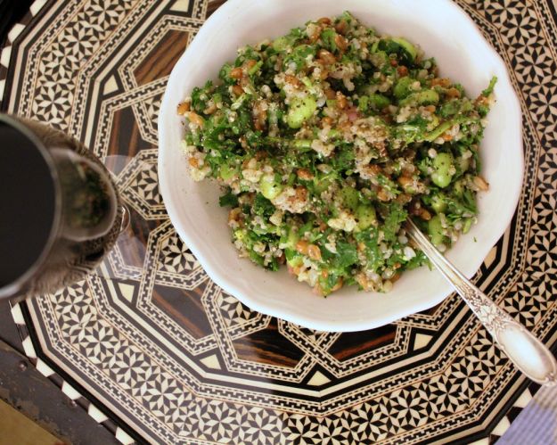 insalta di orzo asparagi e gamberetti