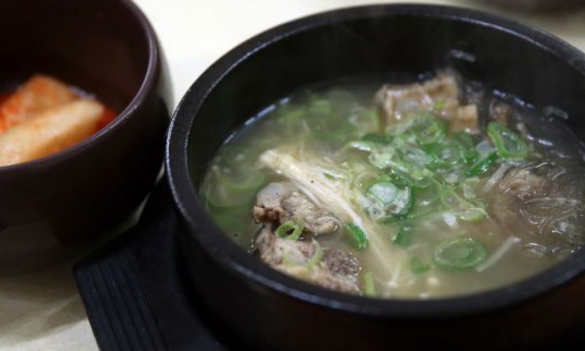 Zuppa di costine (Kalbi Tang)