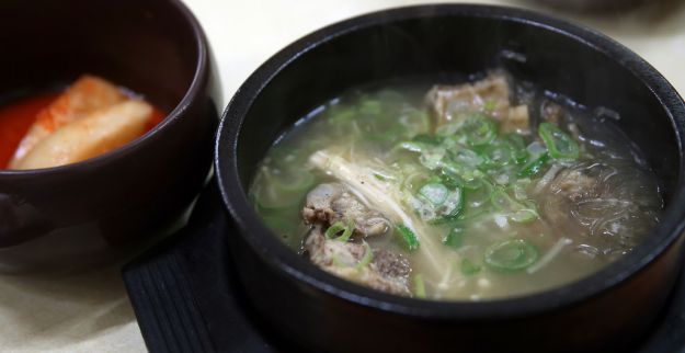 kalbi tang zuppa di costine