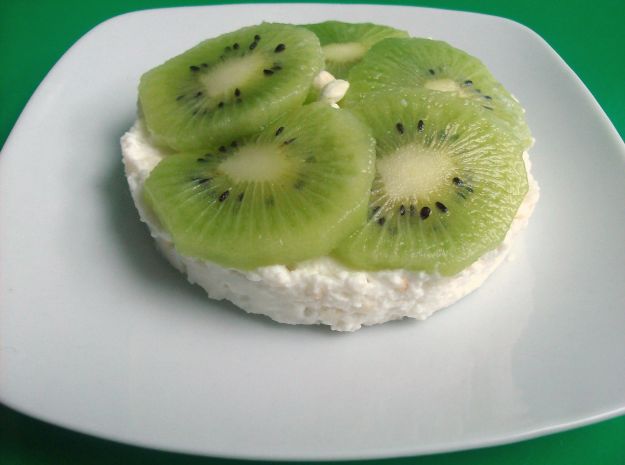 Kiwi al miele e ricotta