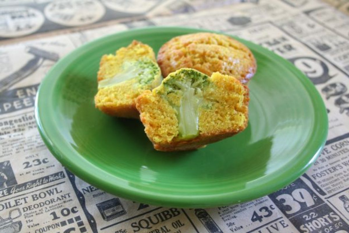 Muffin con i broccoli a forma di albero