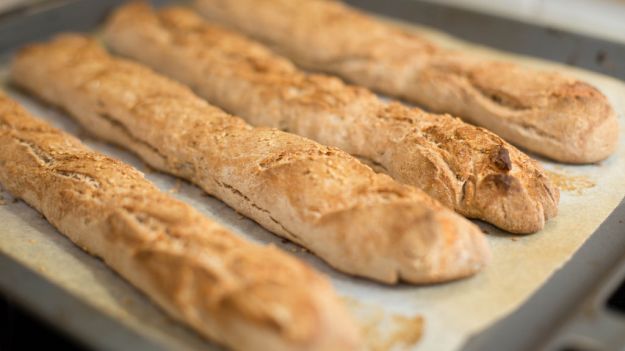 pane caldo alle erbe aromatiche