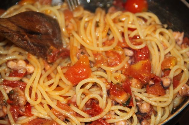 pasta con le seppie in rosso
