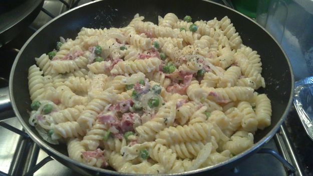 pasta speck piselli e feta 2