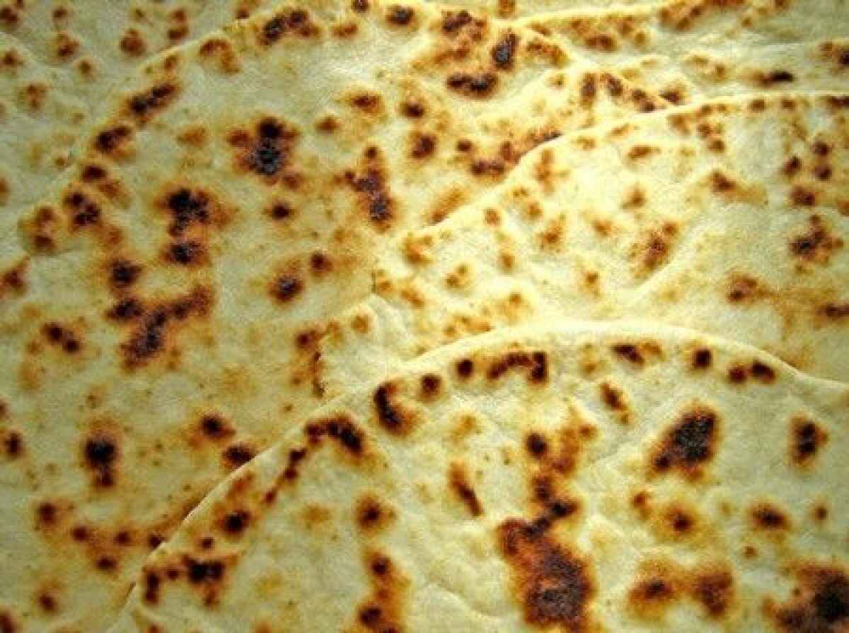 Piadine con robiola e erbe aromatiche