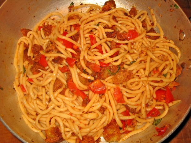 pici all'aglione