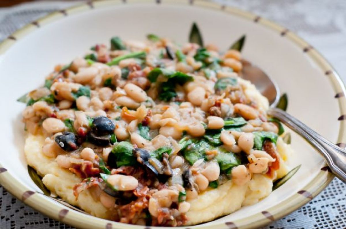 Polenta con cavolo e fagioli