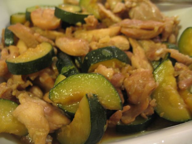 Pollo con le zucchine