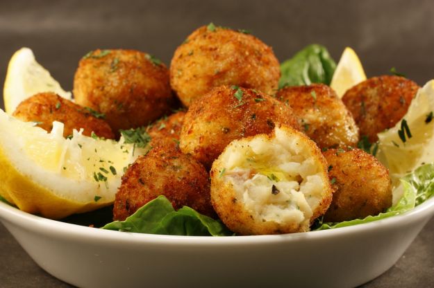 polpette fritte di riso e pesce