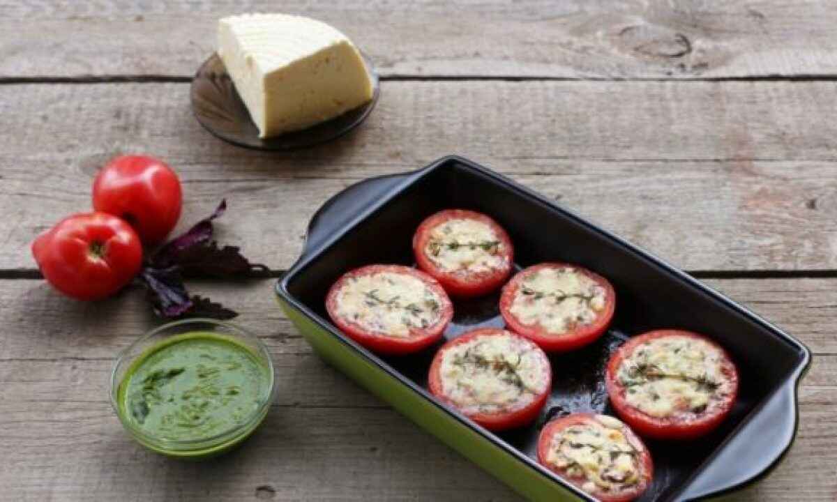 Pomodori ripieni al pesto
