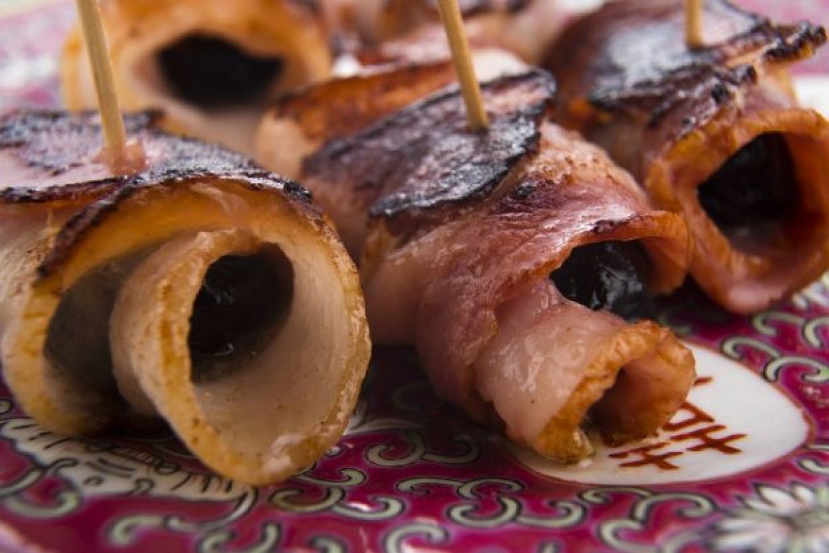 Prugne alla pancetta