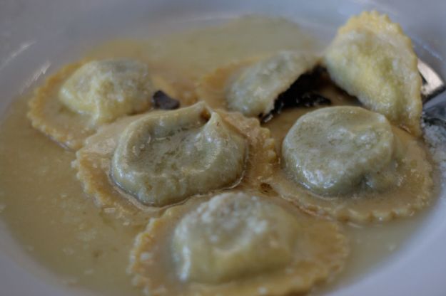 ravioli al tartufo