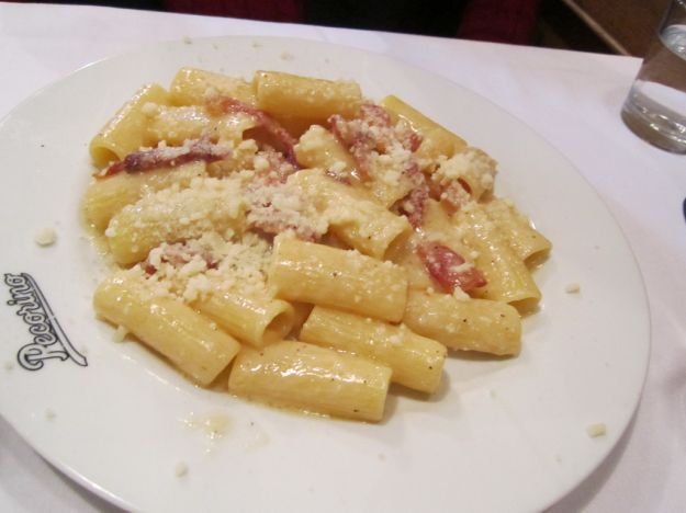 Rigatoni speck e pistacchi