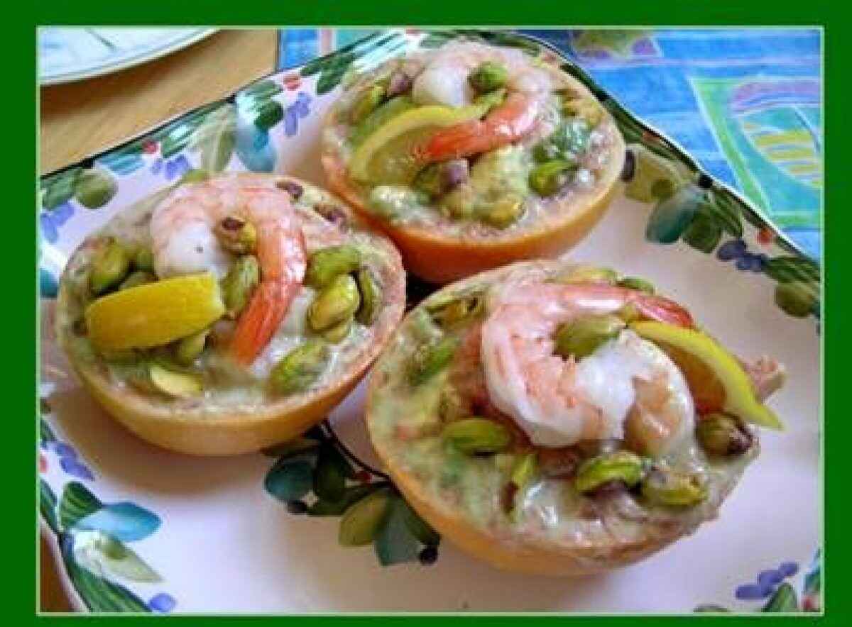 Insalata mista di pesce pompelmo e peperoni