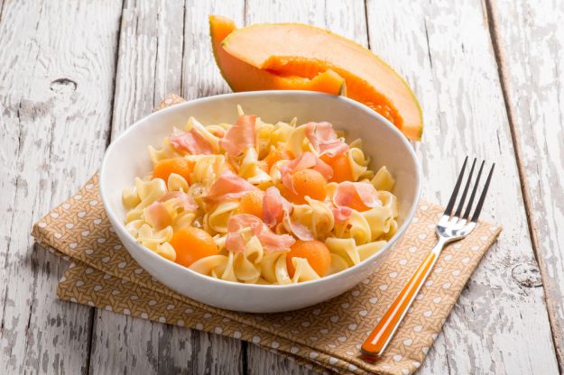 Pasta fredda con Prosciutto Crudo di Parma e melone