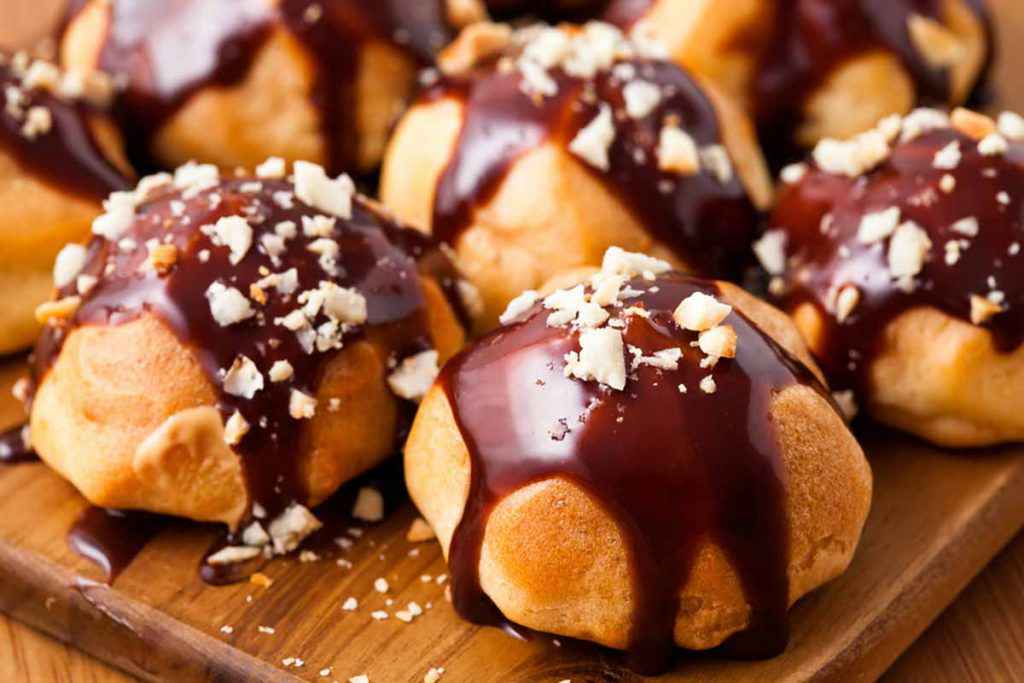 Profiteroles al cioccolato