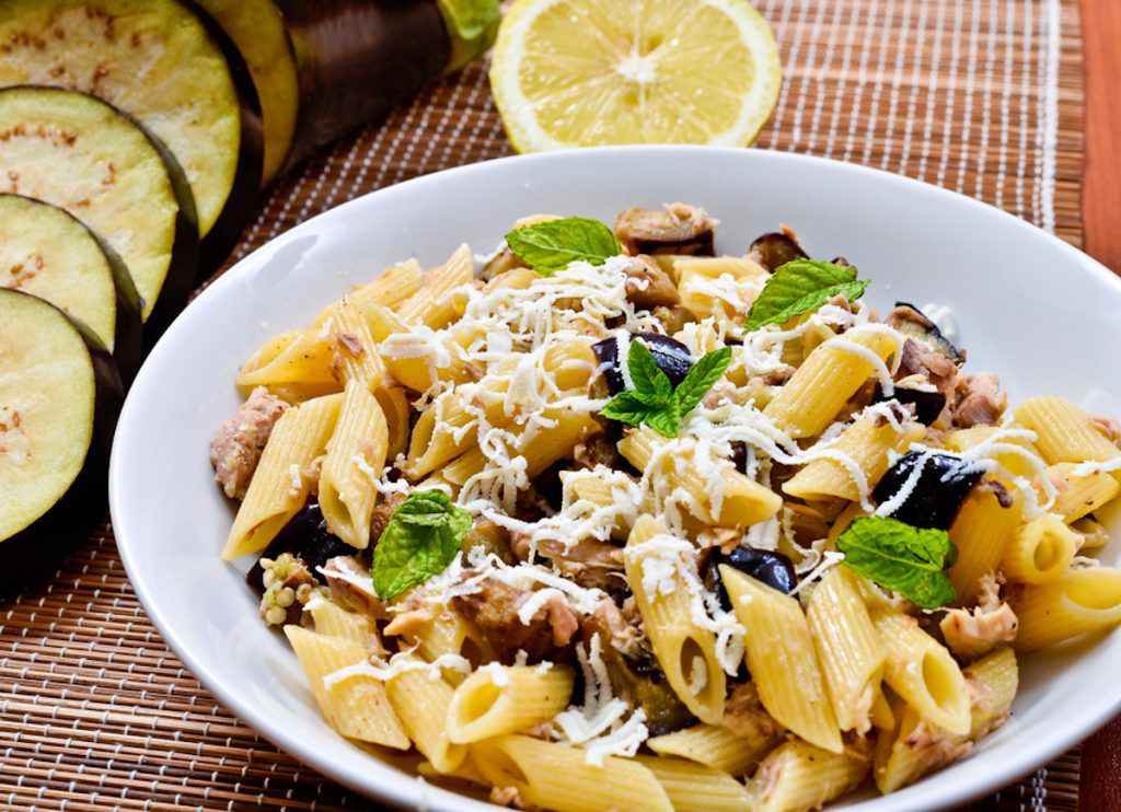 Pasta con melanzane in bianco