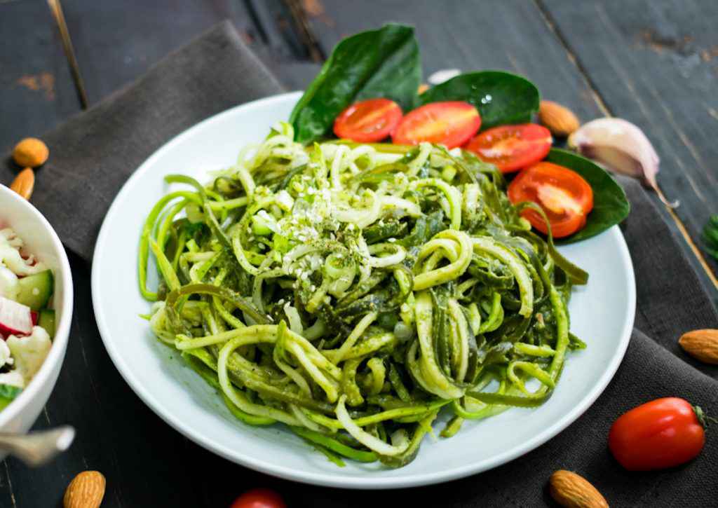 Pesto di zucchine con mandorle