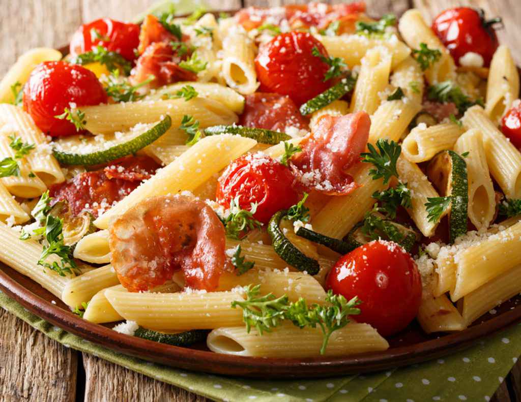 Pasta zucchine e speck