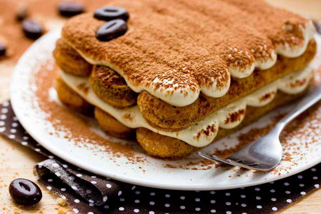 Porzione di tiramisù con i savoiardi fatto con il Bimby