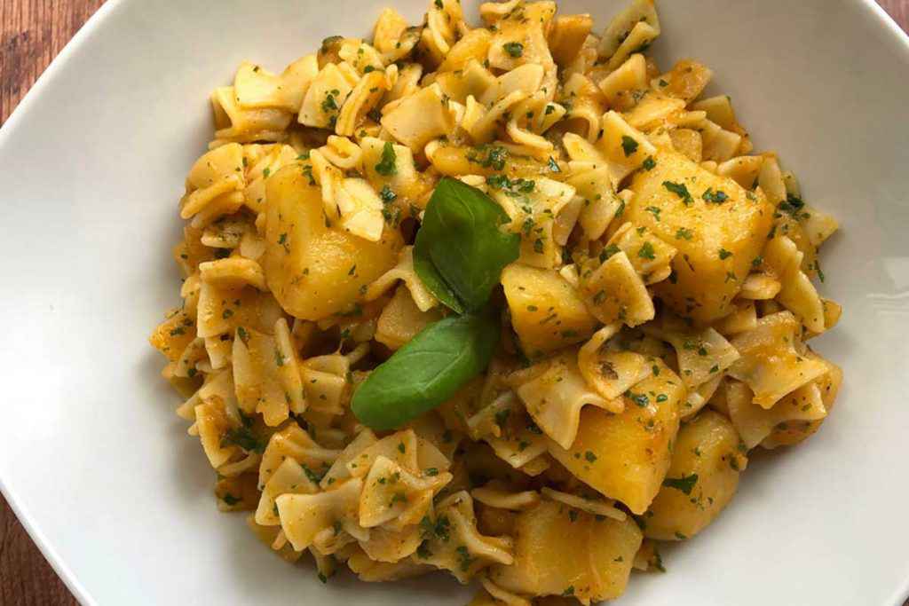 Pasta e patate in bianco