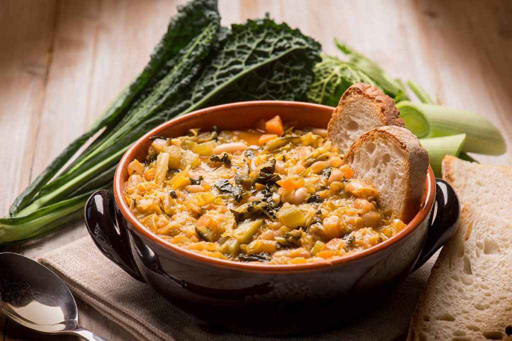 Zuppa ribollita toscana