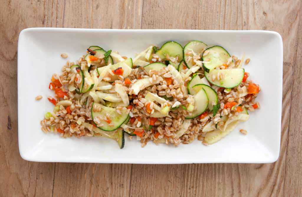 Insalata di farro e verdure