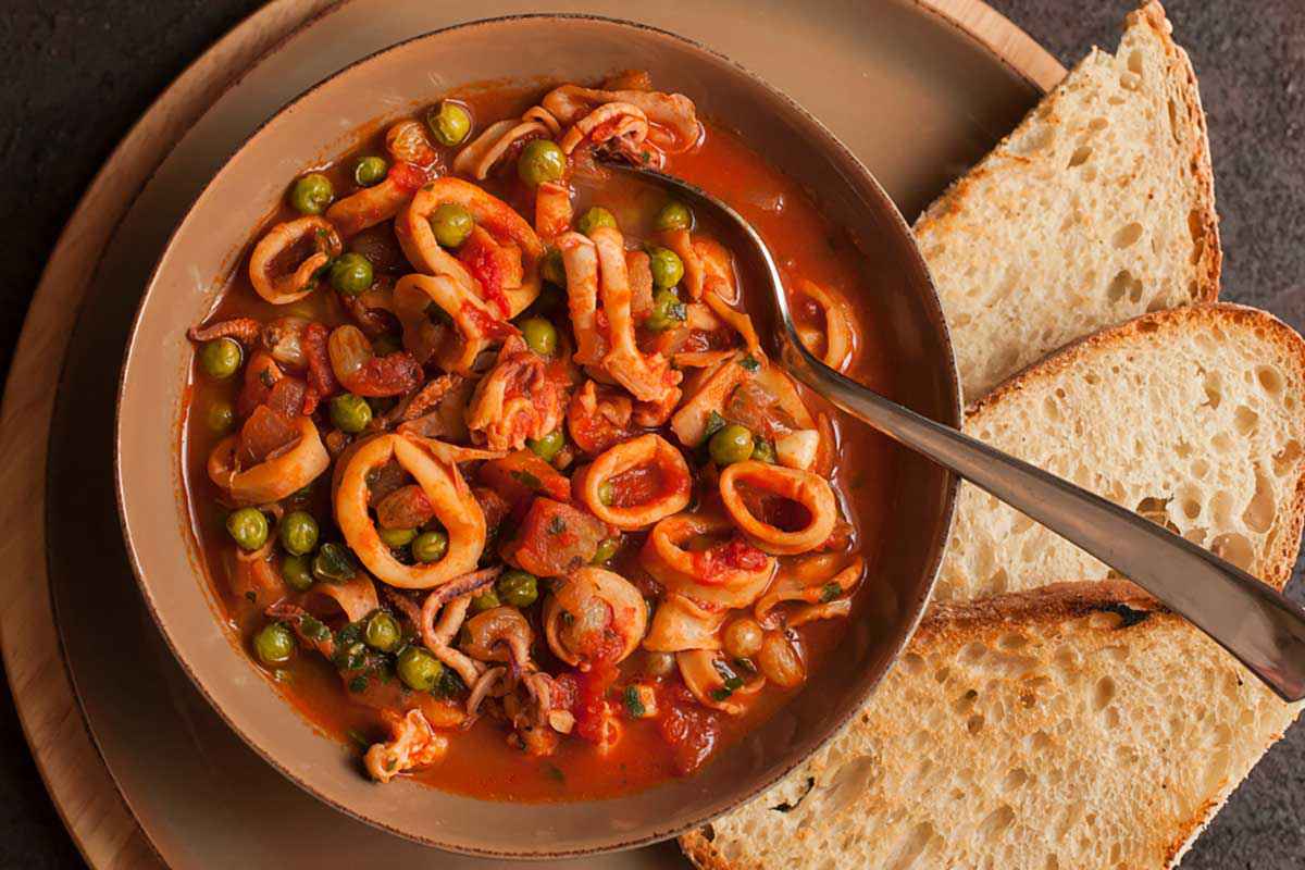 Calamari Con Piselli Buttalapasta