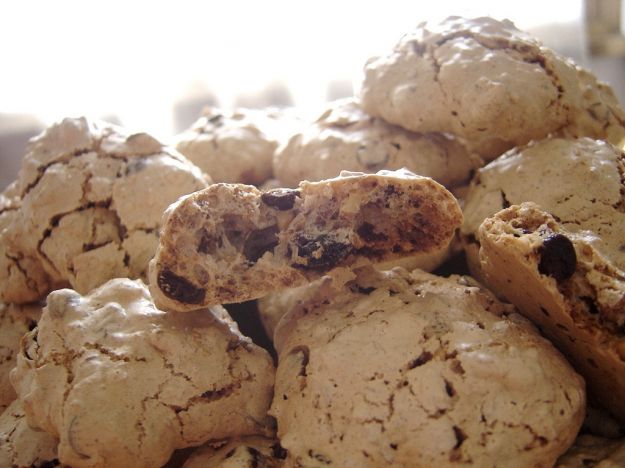 Brutti ma buoni alle nocciole