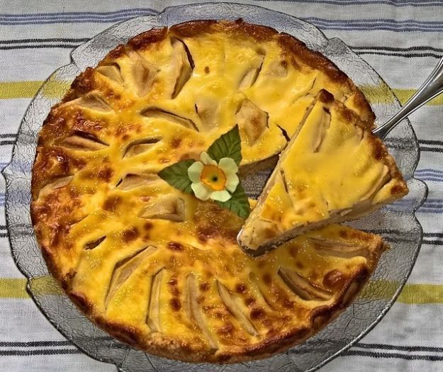 Crostata di mele e crema pasticcera