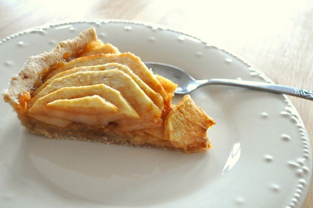 Crostata di mele e marmellata
