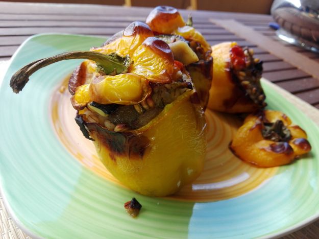 Peperoni ripieni alla contadina