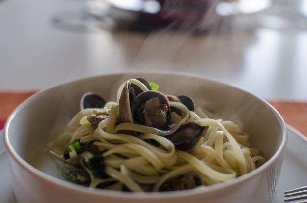 Linguine vongole e carciofi