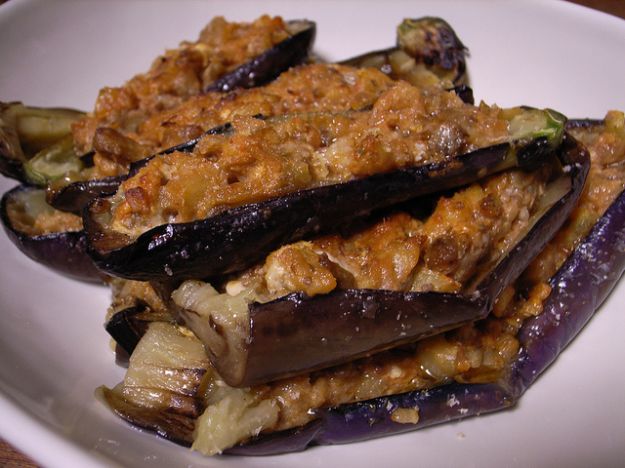 Melanzane ripiene pugliesi