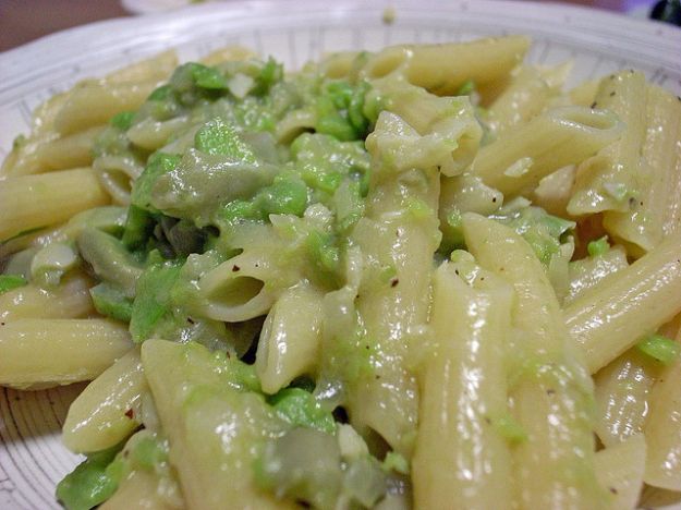 Pasta fave e ricotta