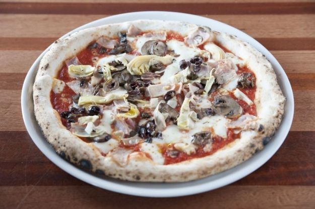 Pizza capricciosa