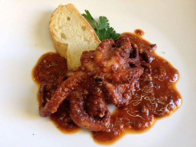 Polpo alla luciana
