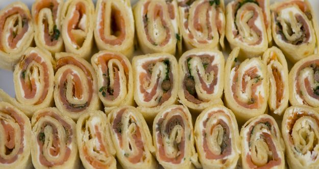 ROTOLI DI SALMONE INIZIO