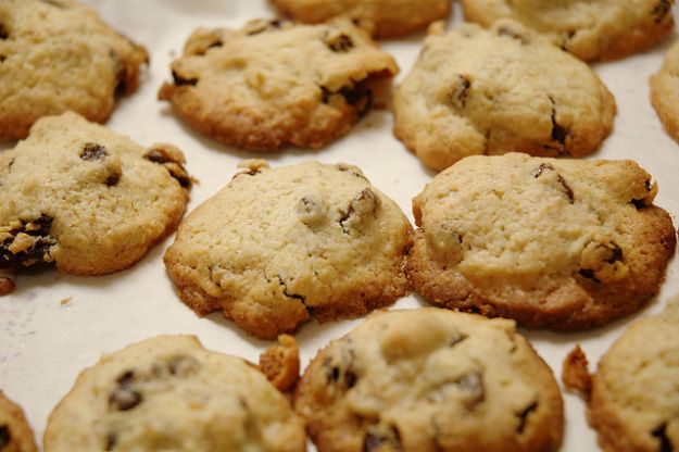 Biscotti etruschi con farro e uvetta