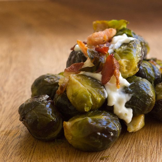 Cavoletti di Bruxelles con pancetta e formaggio