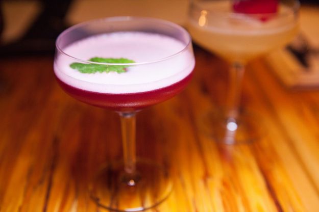 Cocktail di ananas e mirtilli